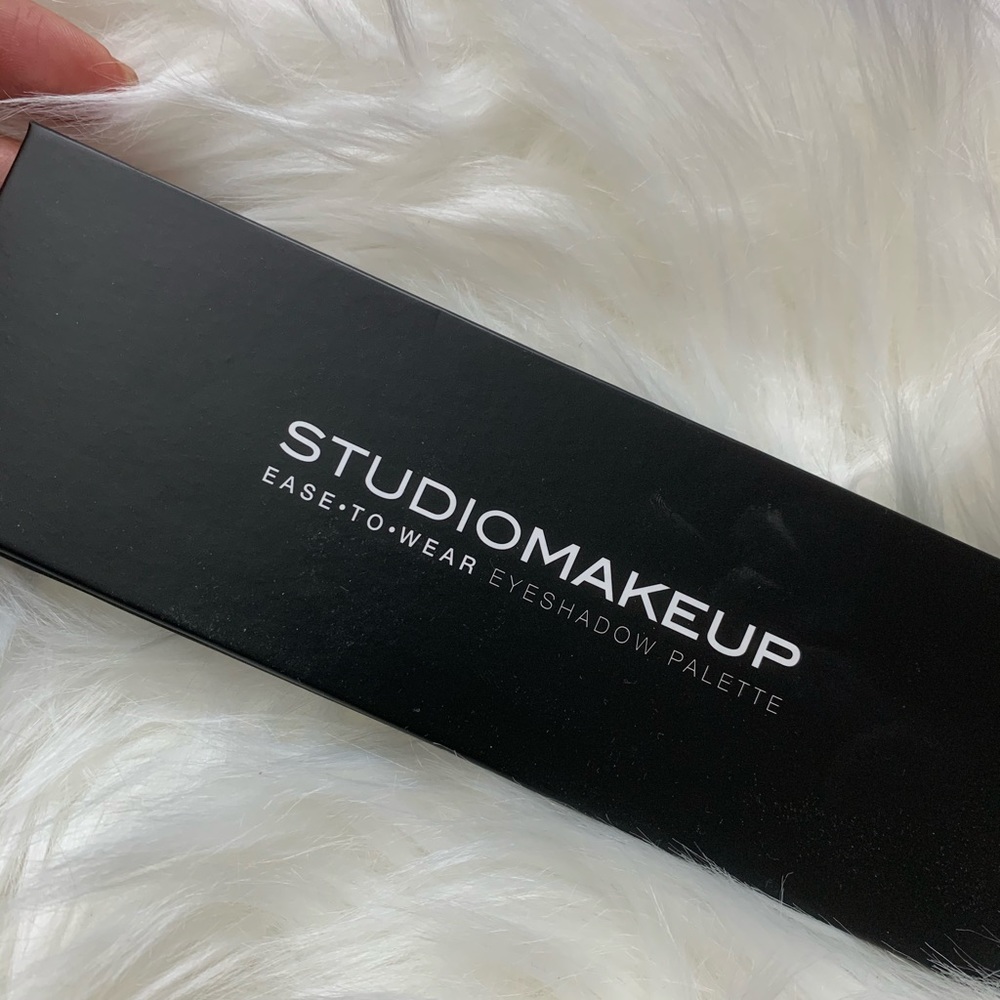 Studio Makeup eyeshadow palette